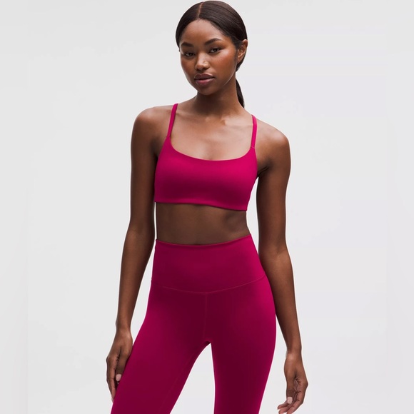 lululemon athletica Other - Lululemon Wunder Train Strappy Bra - C/D